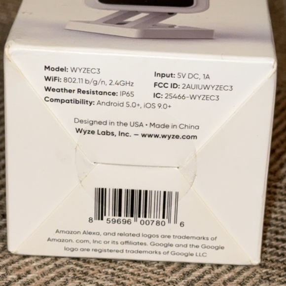 NWT Wyze Cam 3 Security Surveillance Camera in white INDOOR OUTDOOR! - Picture 2 of 2